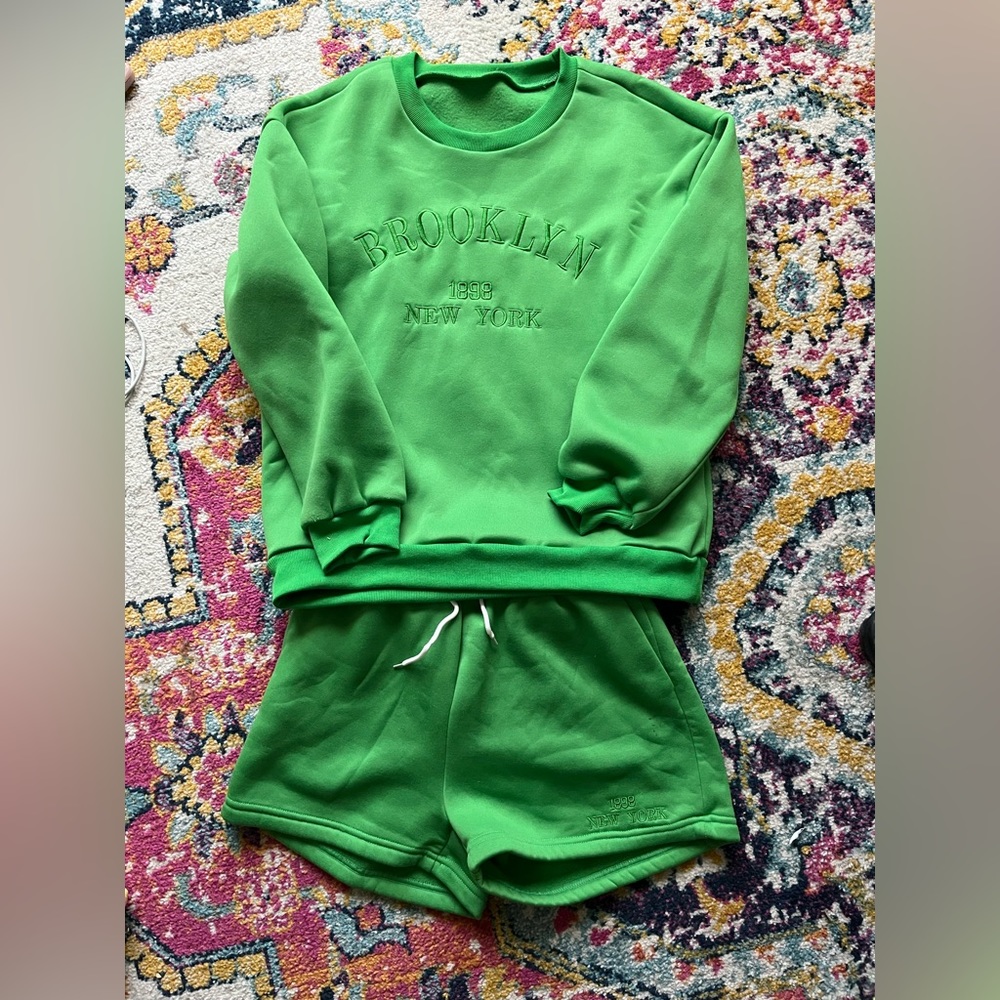 Brooklynns New York matching set
